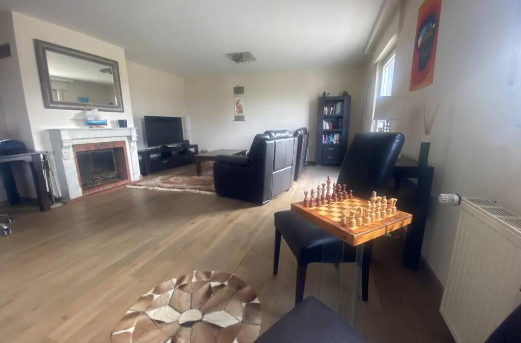 Bridel Apartment | 1 (94m2) bedroom penthouse in Bridel