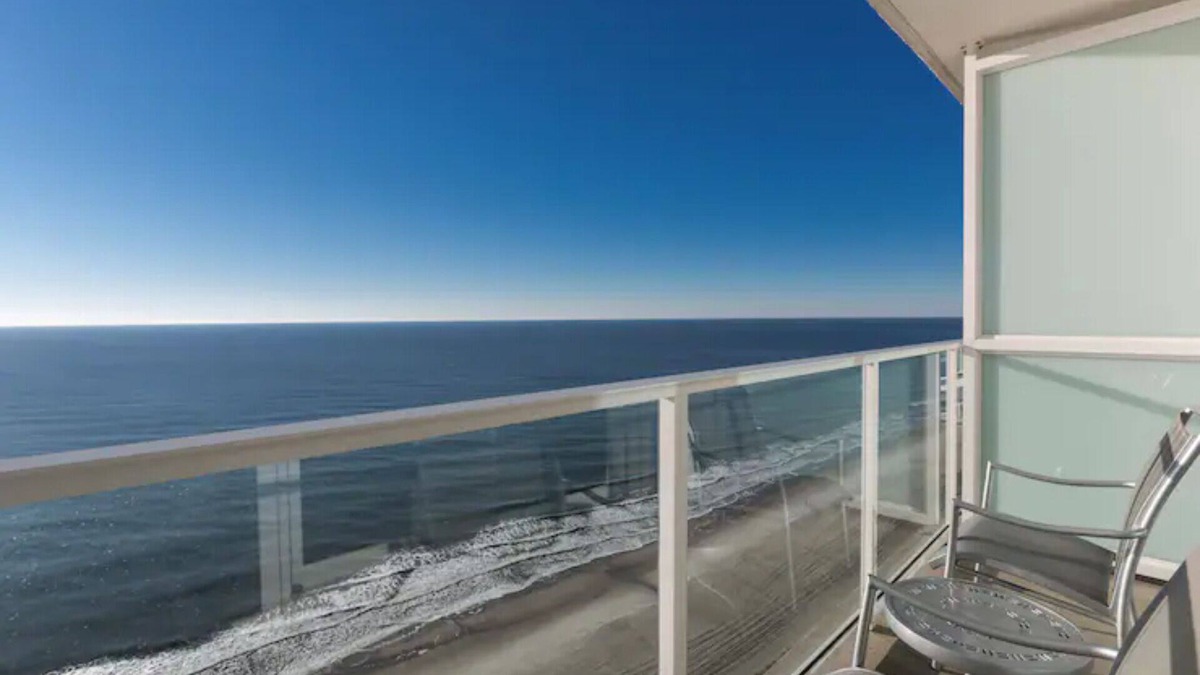 Myrtle Beach Condo | 1 BD Condo, Sleeps 4, Full Kitchen, Ocean 22 Resort!