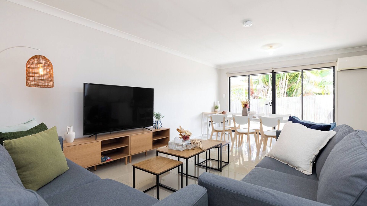 Acacia Ridge Apartment | 1 Bdr Apt! Kitchen! Undercover Parking! 6AS1