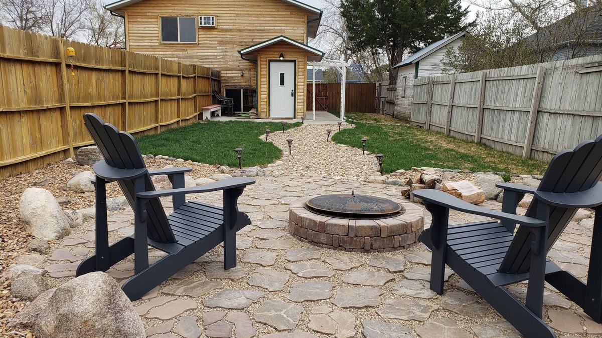 Pukwana House | 1 bdrm, duplex, pup friendly, fenced in yard, a perfect getaway!