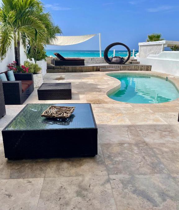 Pelican Key Villa | #1 Beach House on the Ocean with Private Pool, HGTV Villa Incognito