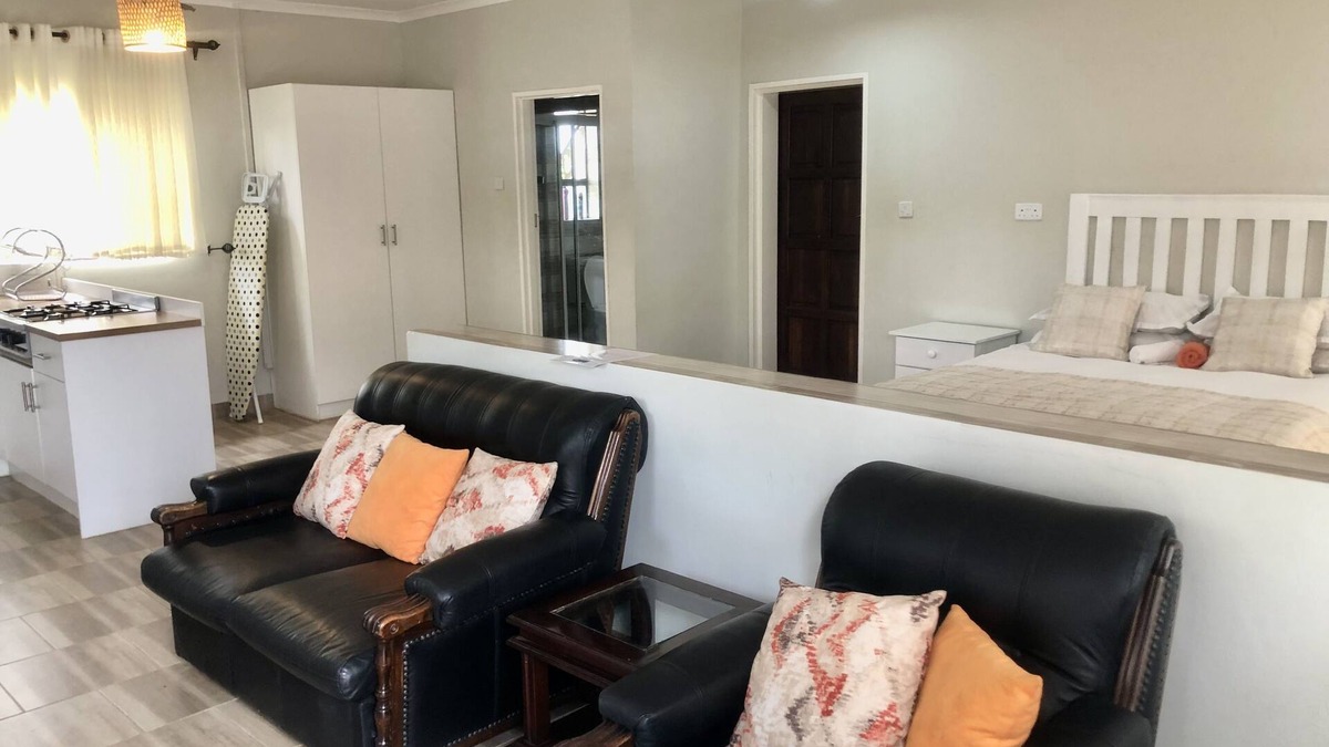 Mazowe Apartment | 1 bed apartment in Mount Pleasant Heights - 2013