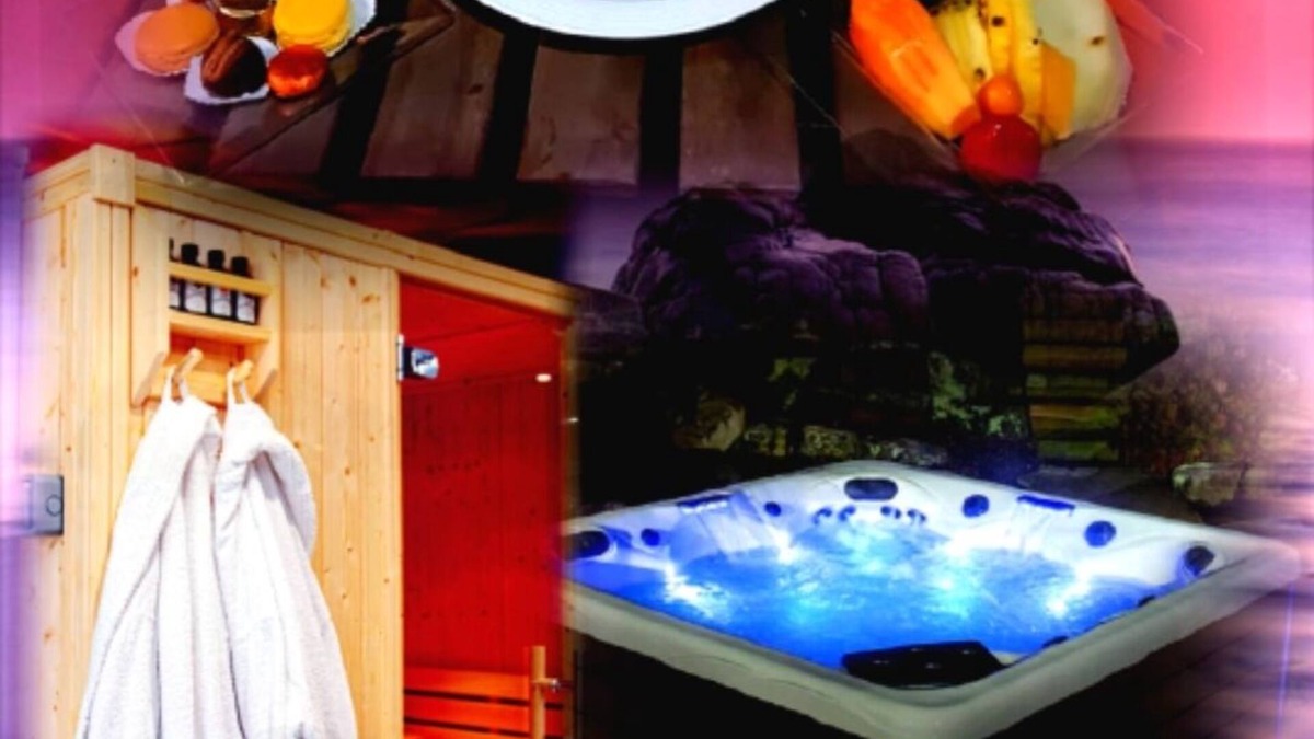 Havering Apartment | 1-Bed Apartment with private hot tub, sauna & gym