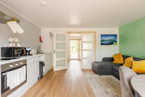 County Meath Apartment | 1-Bed Cosy Country Retreat- Sleeps 5 Emerald Park