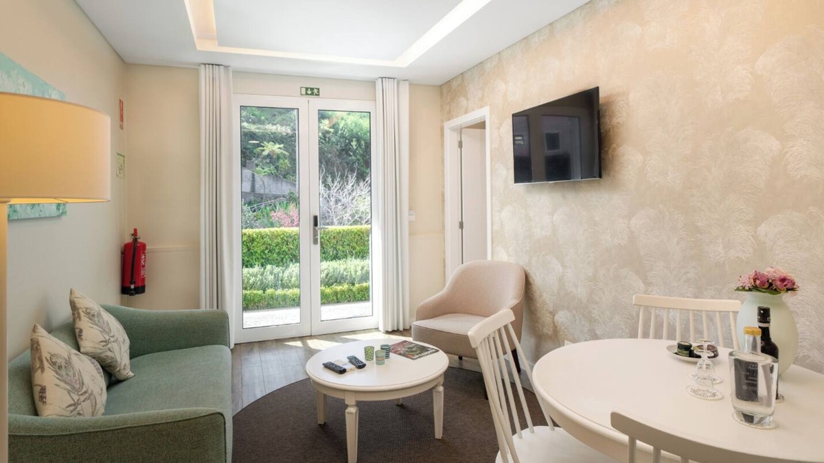 Monte Apartment | 1-bed Garden Apt 1 in character Babosas Village