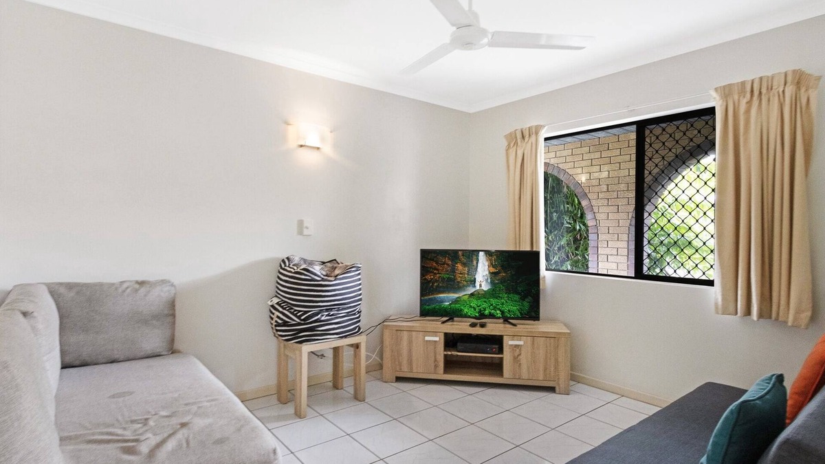 Scarness Apartment | 1-Bed Scarness Retreat Near Beach & Shops