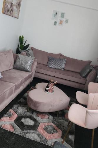 Wolverhampton Apartment | 1 Bed - Sleeps 3 - Wolverhampton City Centre
