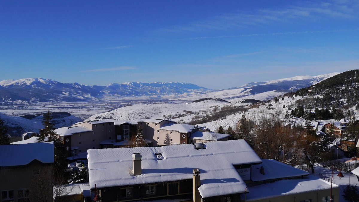 Font-Romeu-Odeillo-Via Hotel | 1 bedroom apartment 46 m2 for 4/5 people facing south with a view of the Font Romeu center
