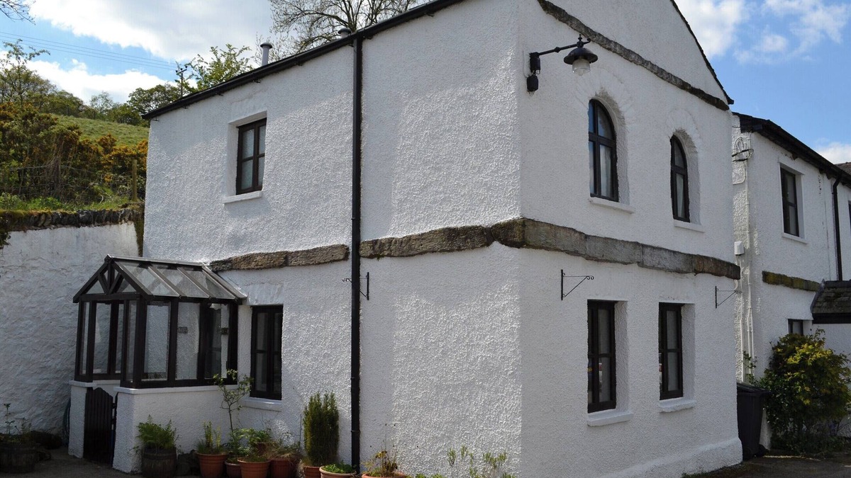 Kendal Cottage | 1 bedroom accommodation in Bowston near Staveley