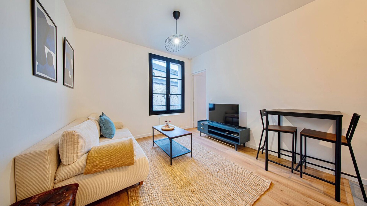 Saint-Pe-de-Bigorre Apartment | 1 Bedroom apartment in the heart of a picturesque village - Lourdes