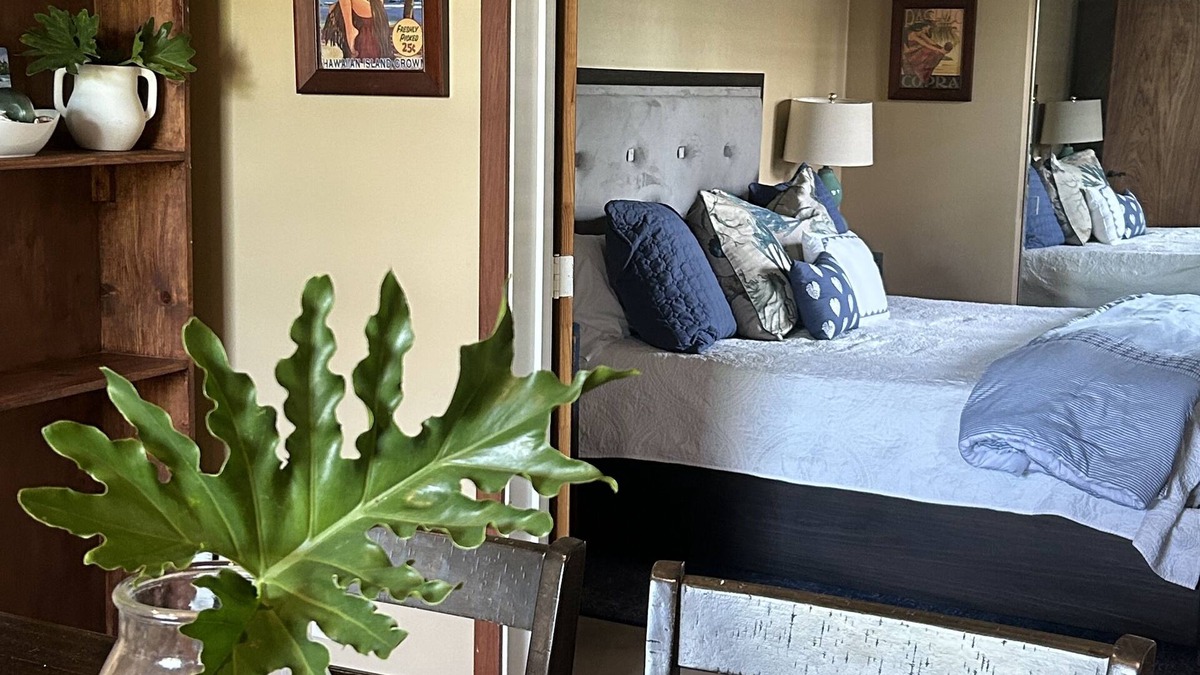 Kailua Apartment | 1 Bedroom AC Modern 5 Min Walk Beach