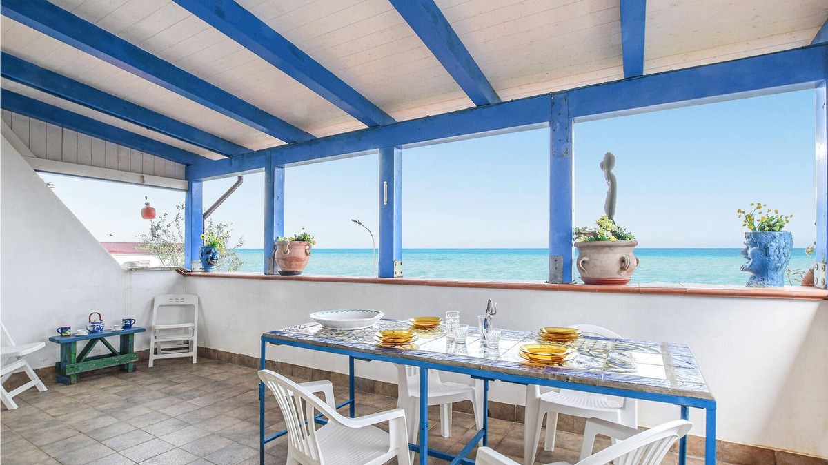 Marina di Caronia Apartment | 1 bedroom accommodation in Marina di Caronia