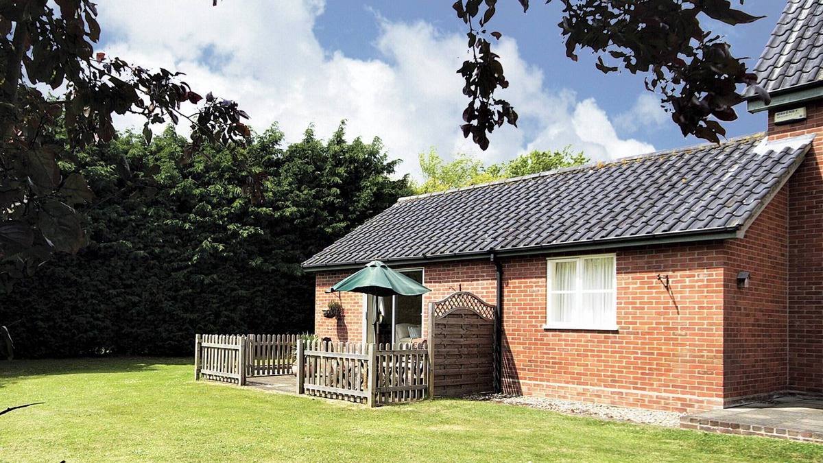 Halesworth Cottage | 1 bedroom accommodation in Near Halesworth