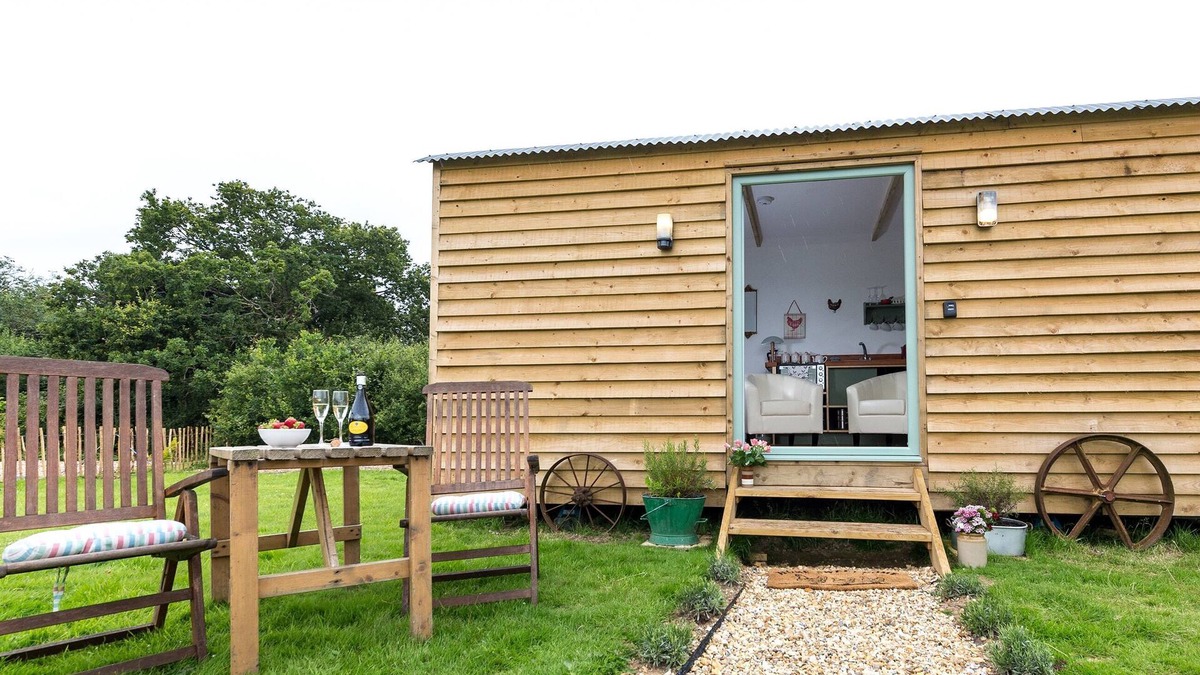 Ryde RV Rental | 1 bedroom accommodation in Wootton Bridge