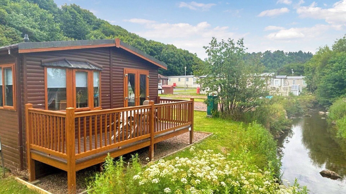 Cockburnspath Ski Chalet | 1 bedroom accommodation in Cockburnspath, Nr Dunbar