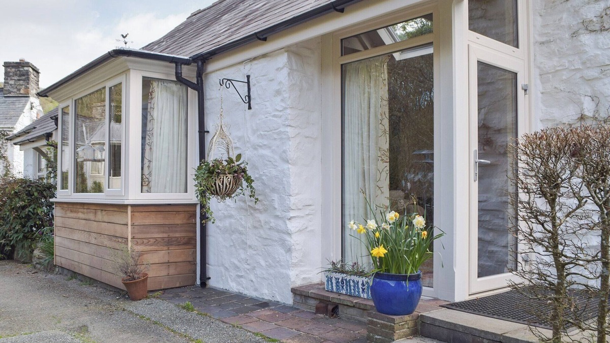 Treffgarne Cottage | 1 bedroom accommodation in Treffgarne, near Haverfordwest