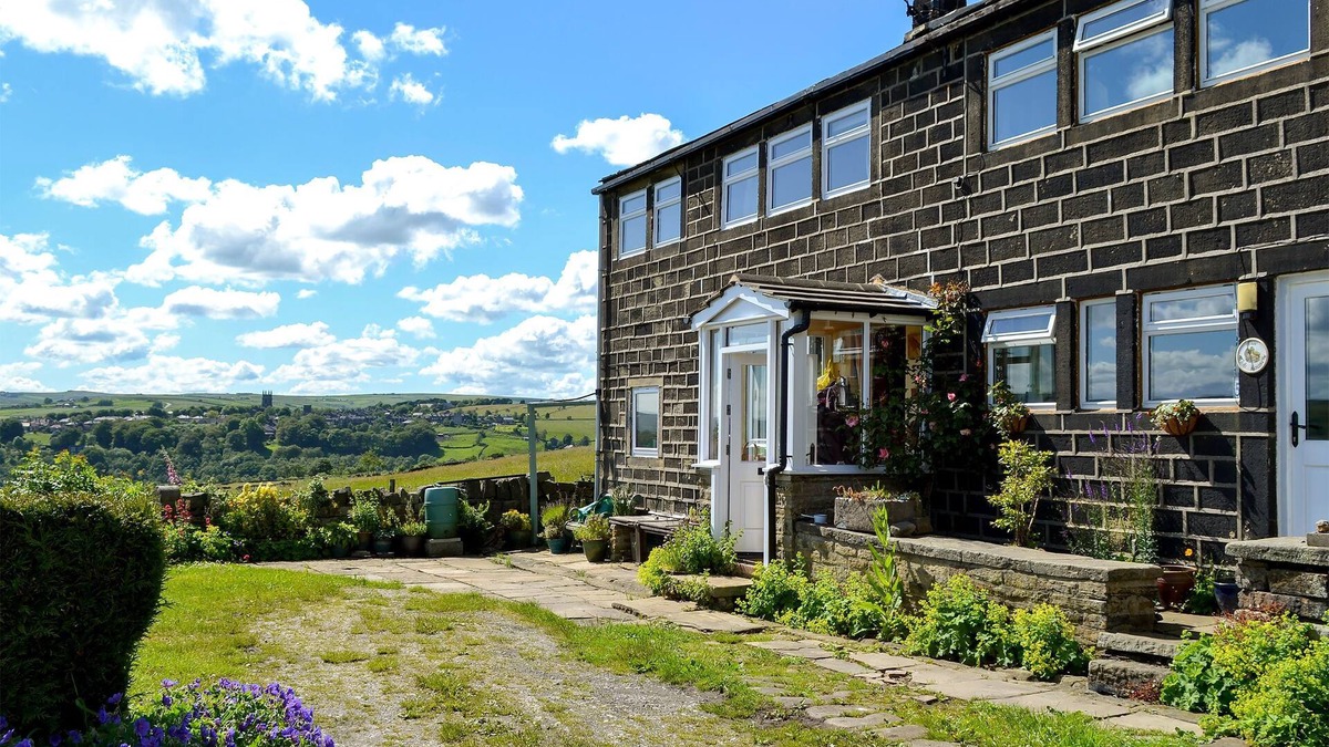 Wadsworth Cottage | 1 bedroom accommodation in Hebden Bridge