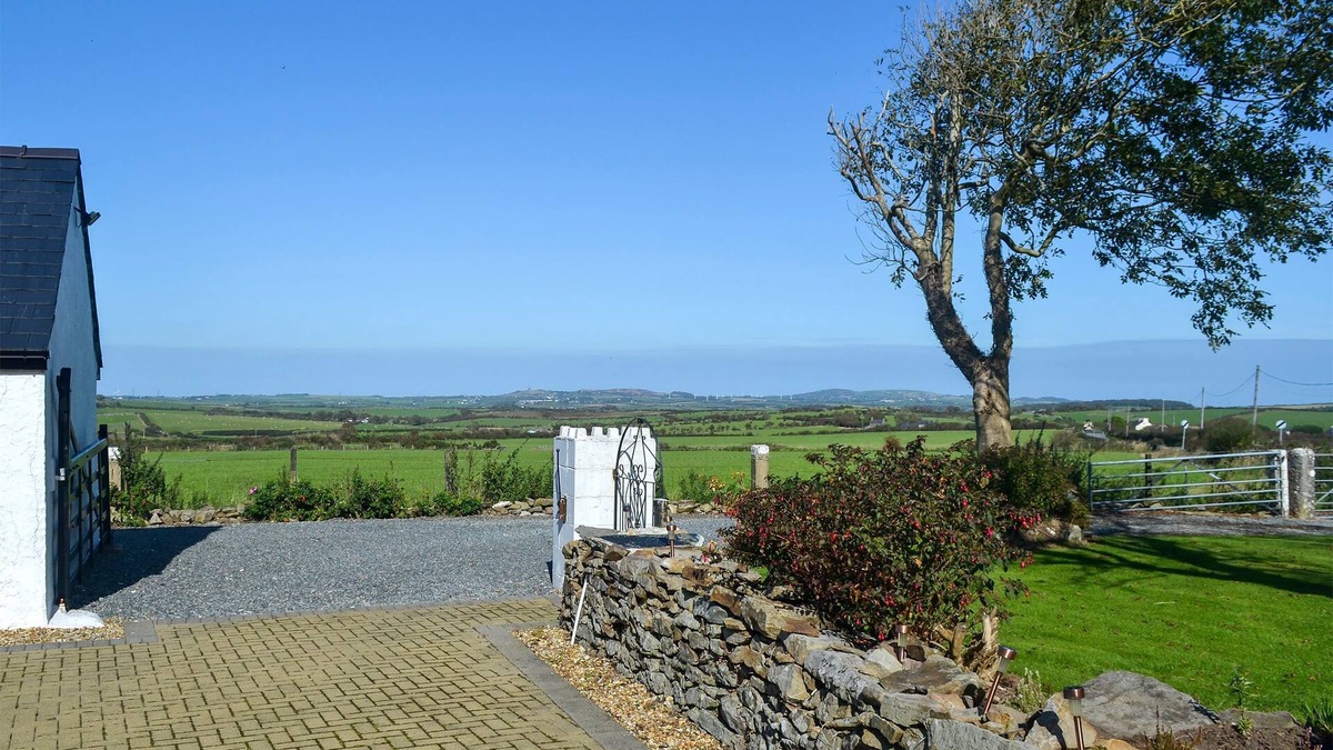 Llanerchymedd Cottage | 1 bedroom accommodation in Carmel, near Llangefni