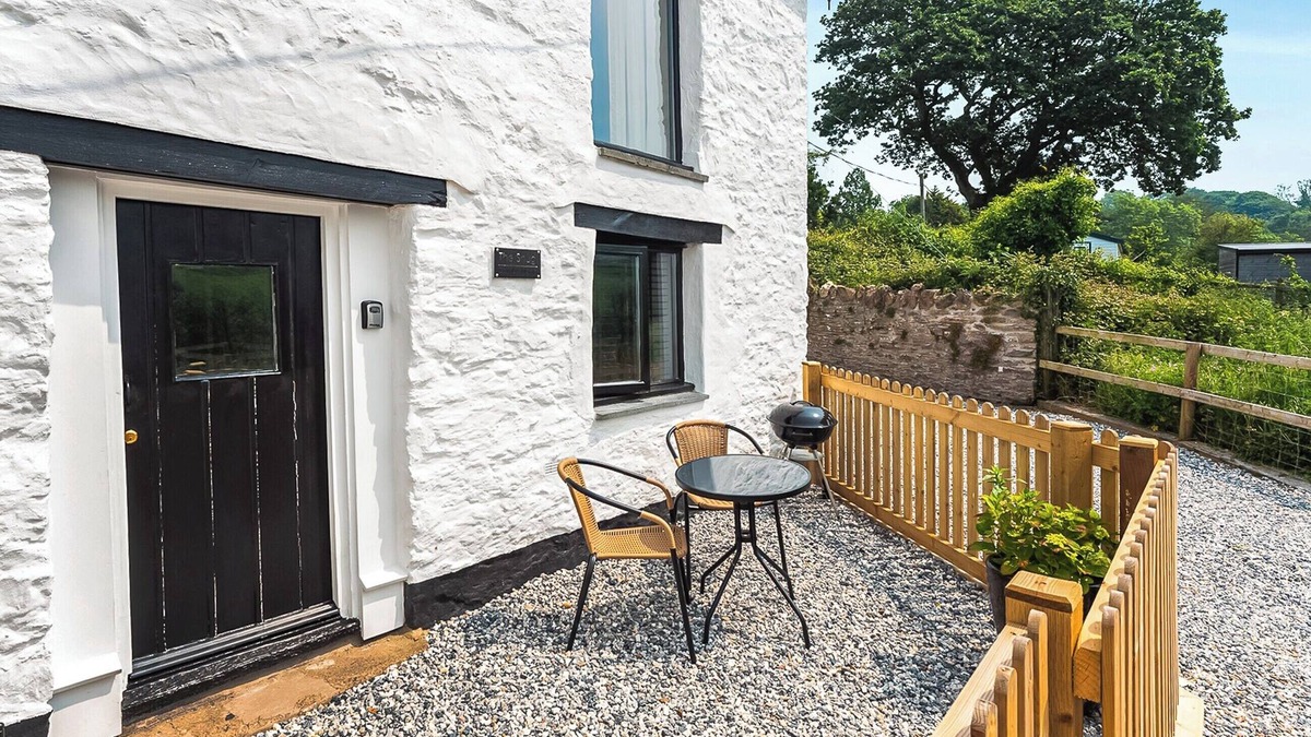 Combe Martin Cottage | 1 bedroom accommodation in Combe Martin
