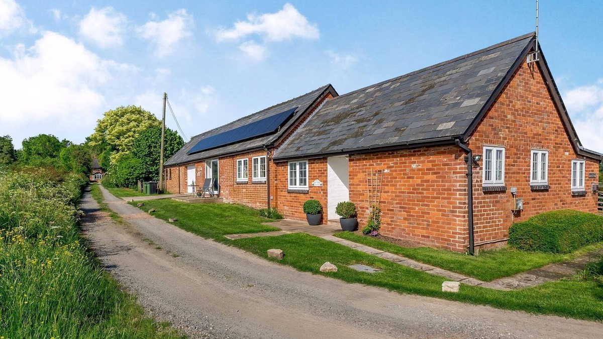 Little Cowarne Cottage | 1 bedroom accommodation in Ocle Pychard