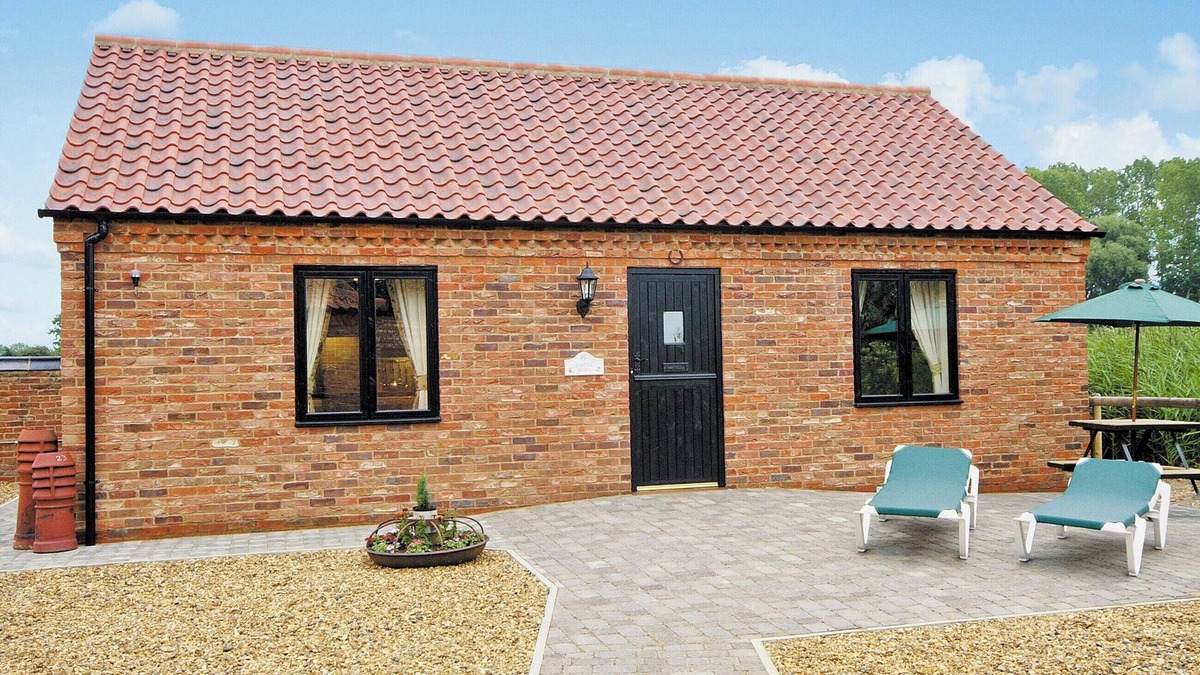 Runcton Holme Cottage | 1 bedroom accommodation in Runcton Holme