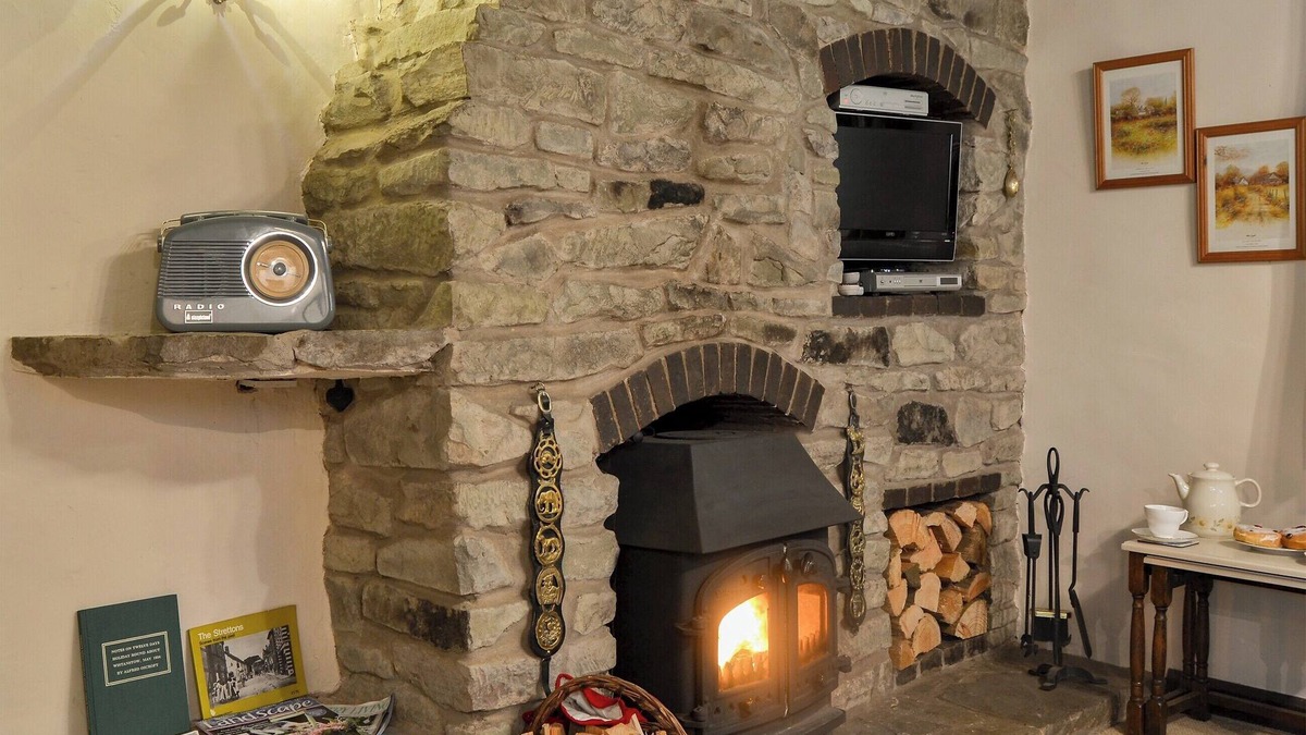Acton Scott Cottage | 1 bedroom accommodation in Woolston, near Church Stretton