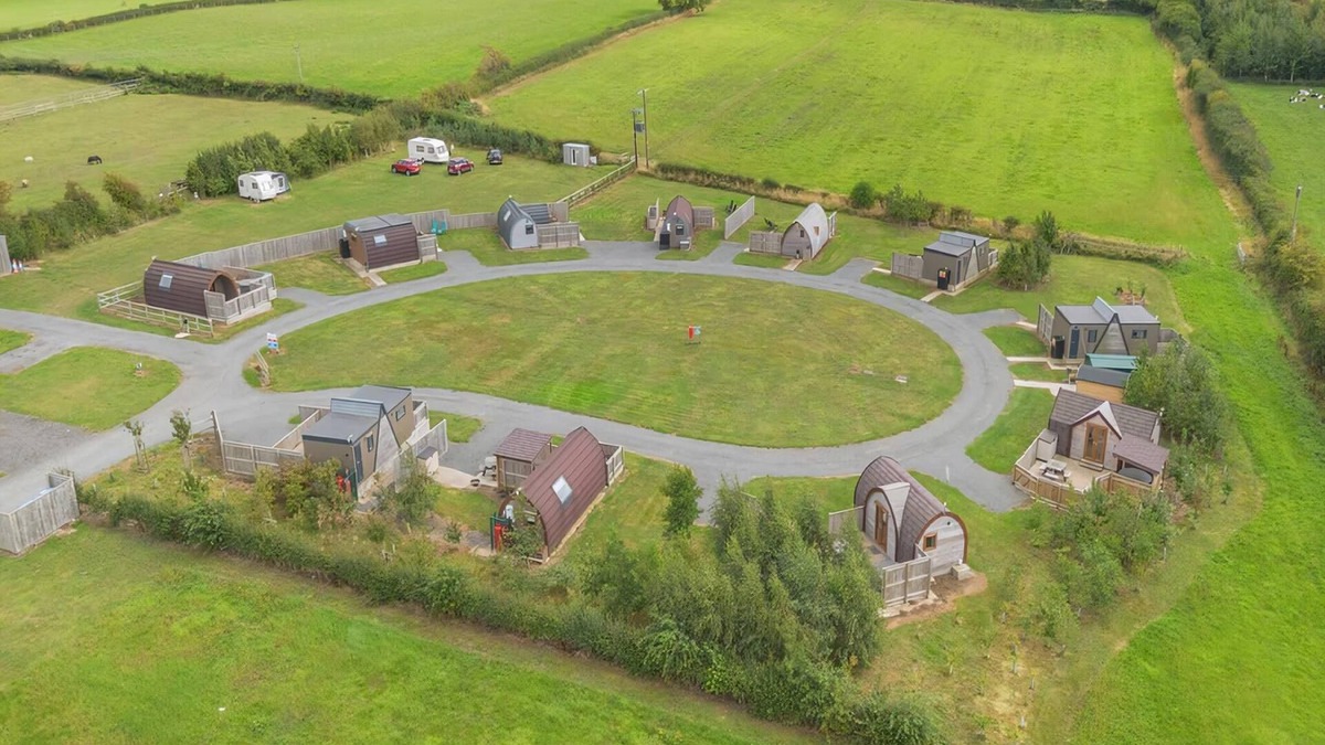Carlton-in-Cleveland Ski Chalet | 1 bedroom accommodation in Great Busby