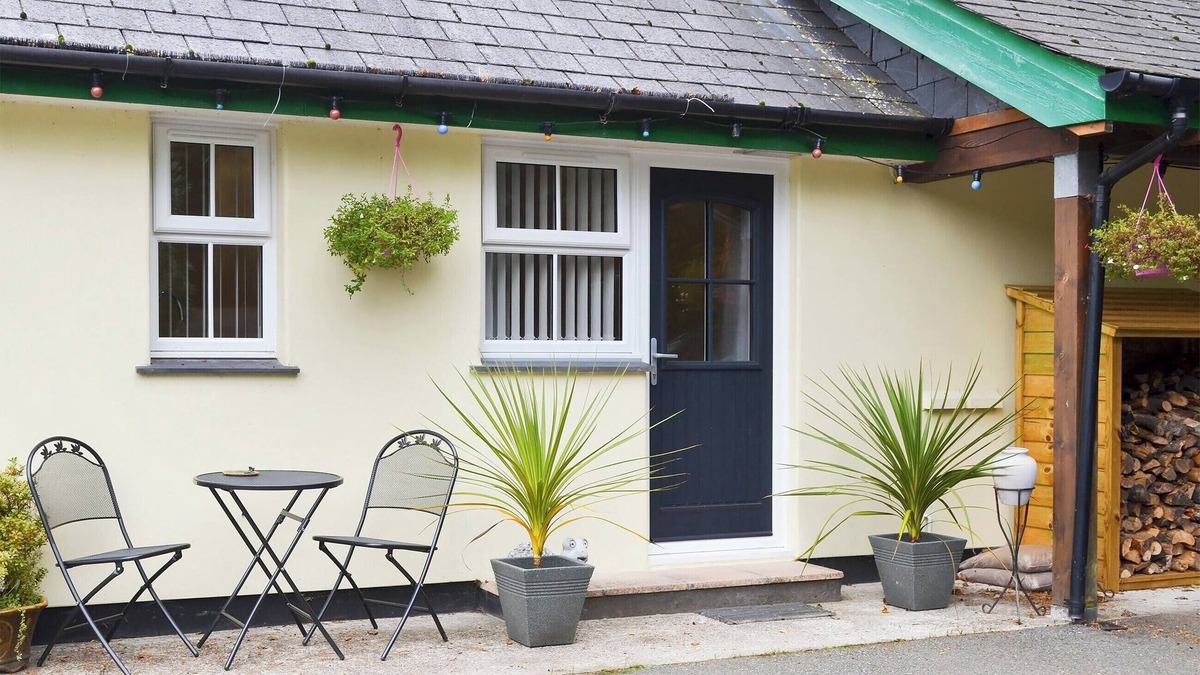 Saint Goran Cottage | 1 bedroom accommodation in Polmassick, near St Austell