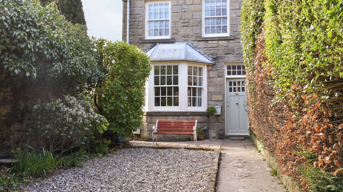 Scarborough Cottage | 1 bedroom accommodation in Scalby, near Scarborough