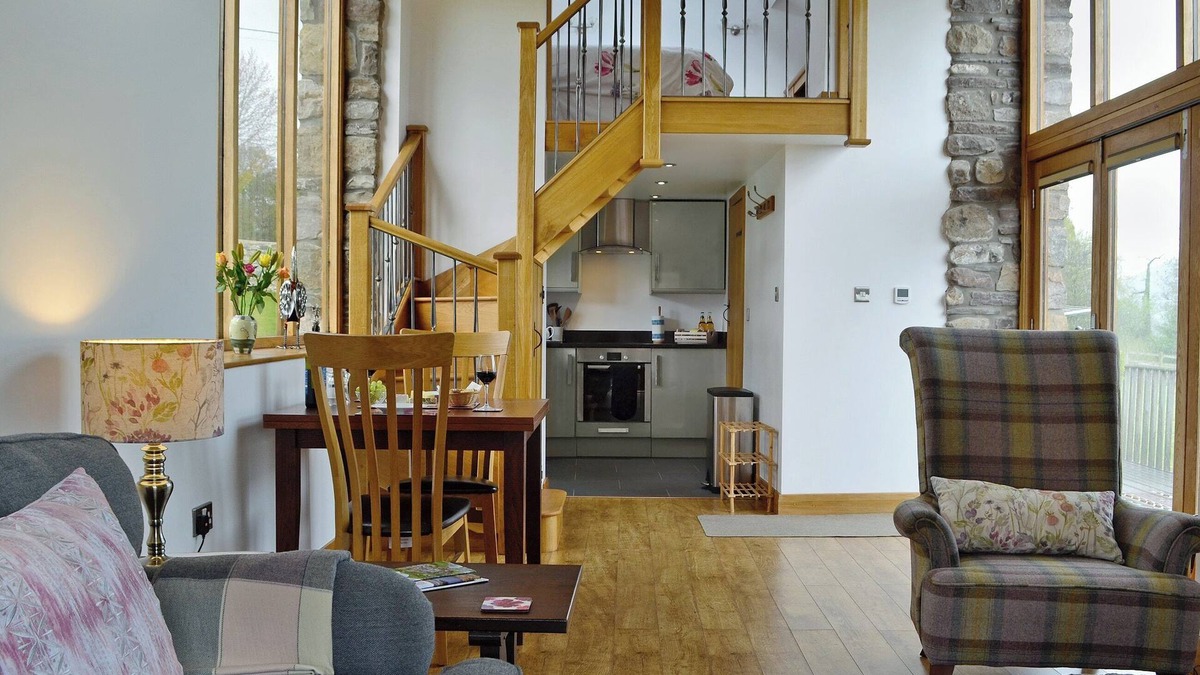 Abergavenny Cottage | 1 bedroom accommodation in Govilon, near Abergavenny
