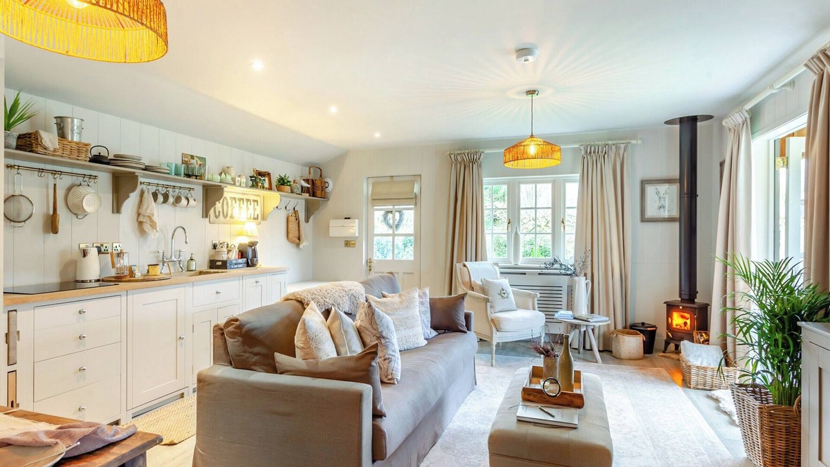 Chippenham Cottage | 1 bedroom accommodation in Lacock, near Chippenham