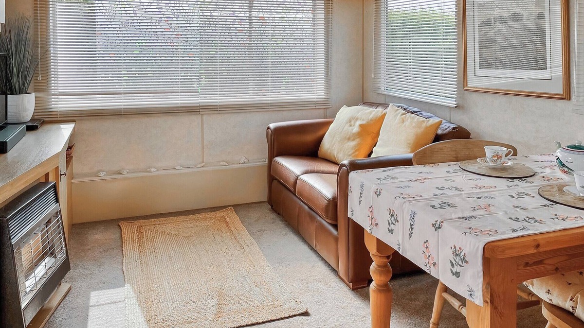 Chappel Cottage | 1 bedroom accommodation in Colchester