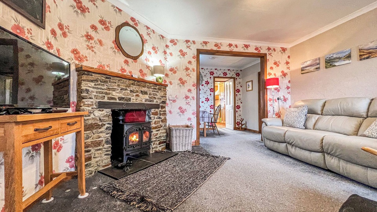 Glen Kyles Cottage | 1 bedroom accommodation in Leverburgh, Isle of Harris