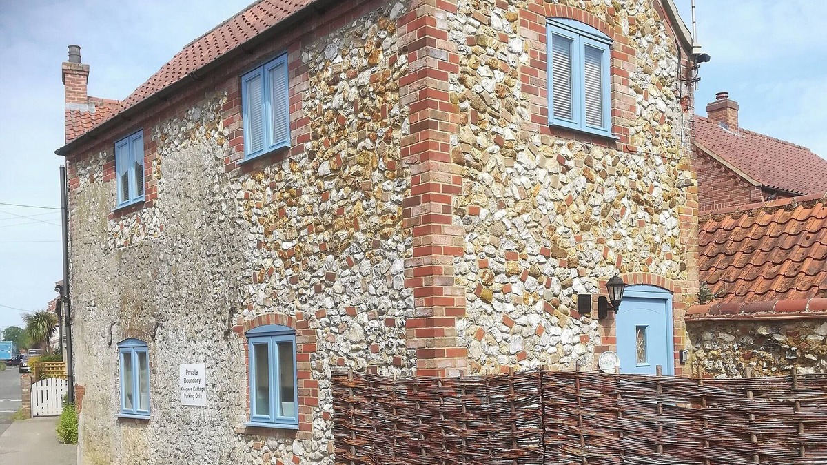 Docking Cottage | 1 bedroom accommodation in Docking, near King&rsquo;s Lynn