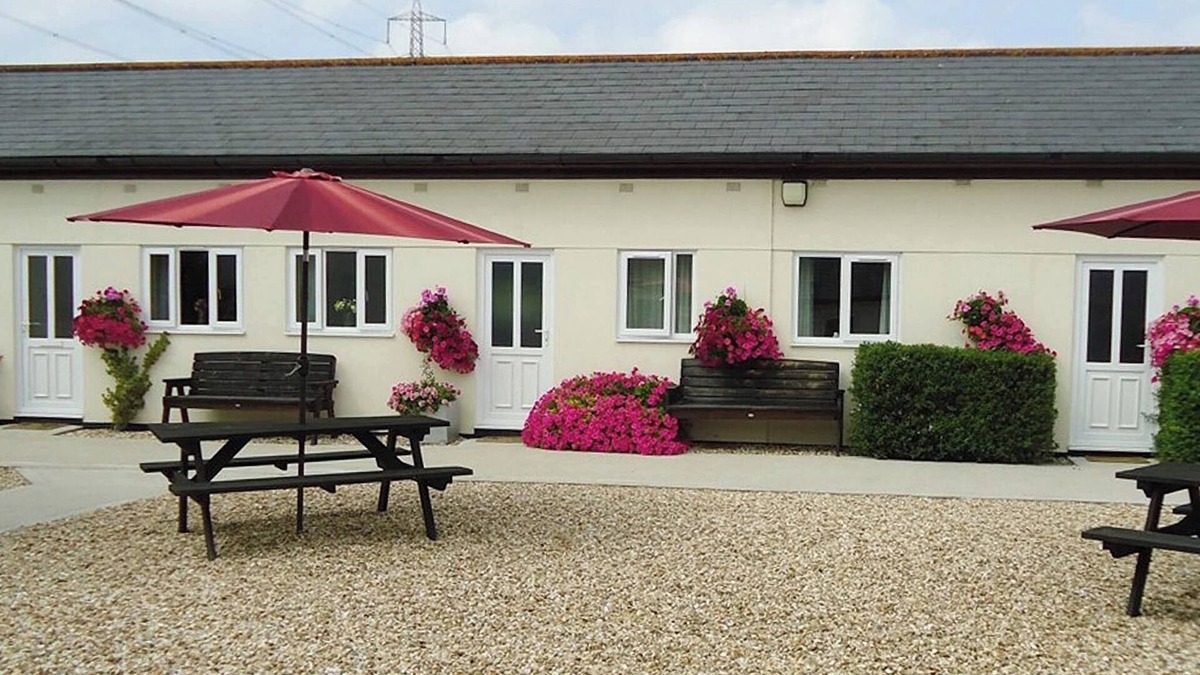 Littlebredy Cottage | 1 bedroom accommodation in Winterbourne, Steepleton
