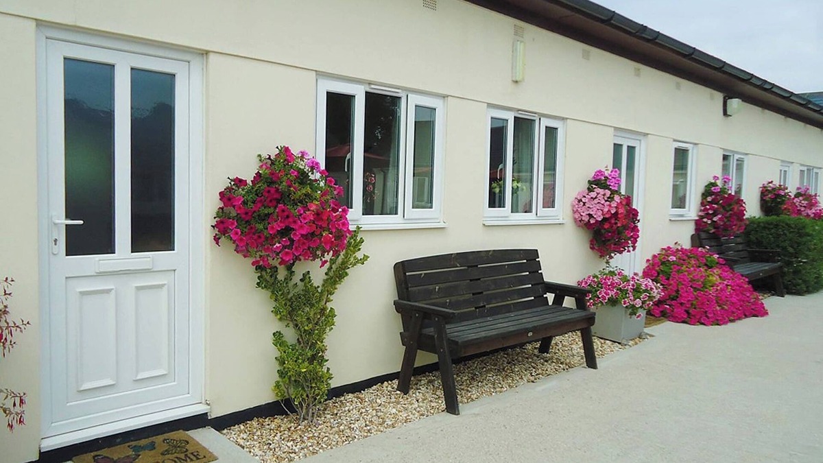 Littlebredy Cottage | 1 bedroom accommodation in Winterbourne, Steepleton