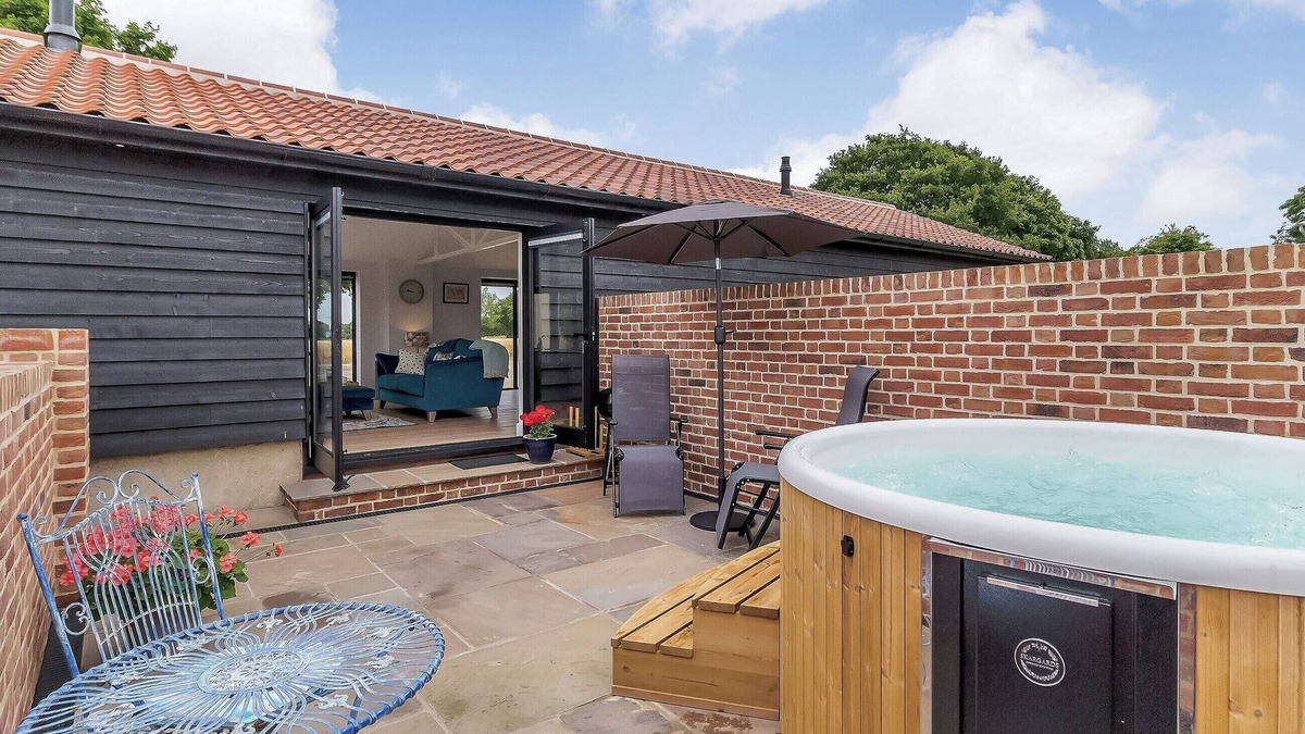 Stowmarket Cottage | 1 bedroom accommodation in Stowupland, near Stowmarket