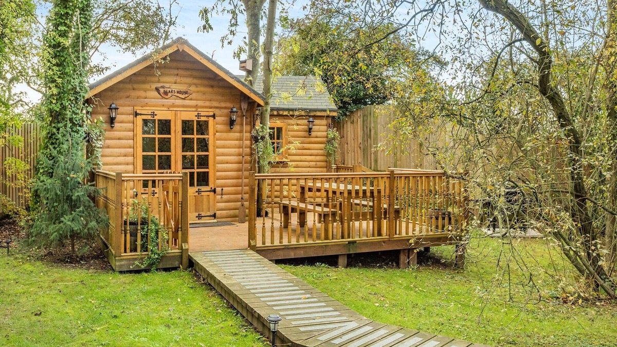 Newmarket Cottage | 1 bedroom accommodation in Cambridge