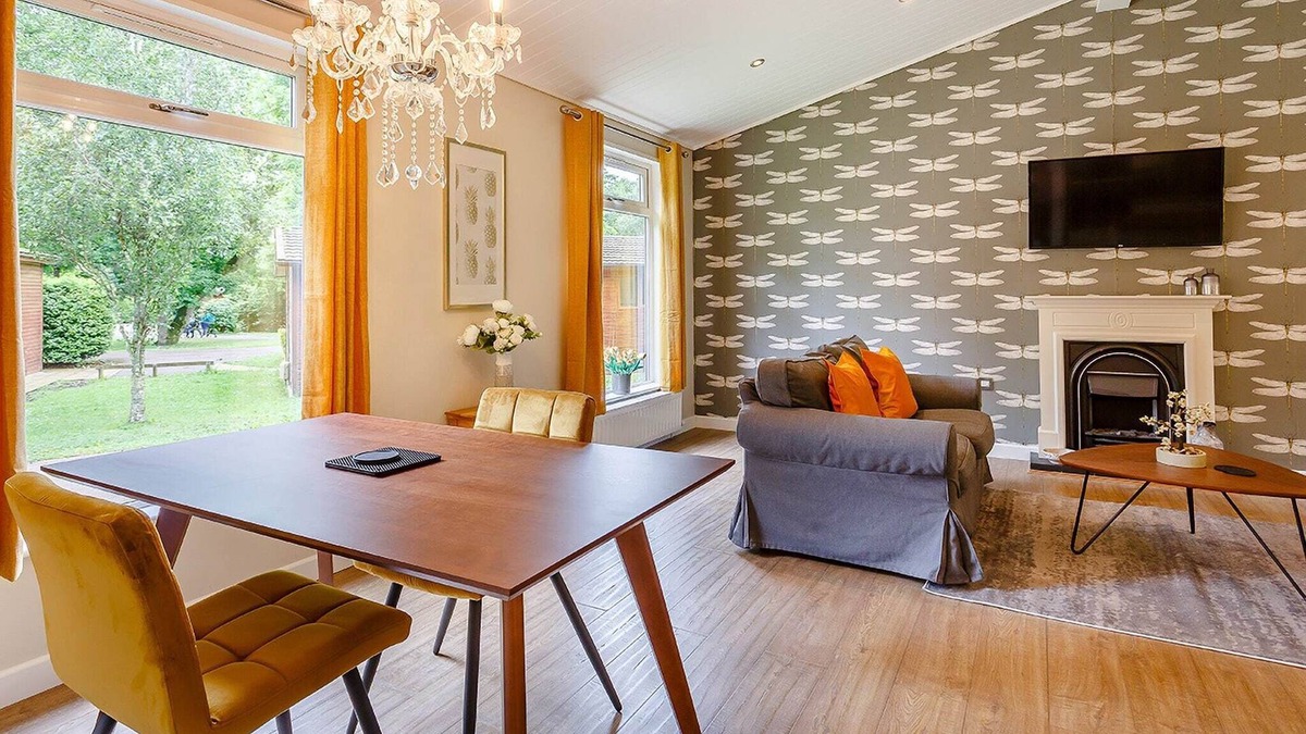 Churchill Cabin | 1 bedroom accommodation in Cotswolds