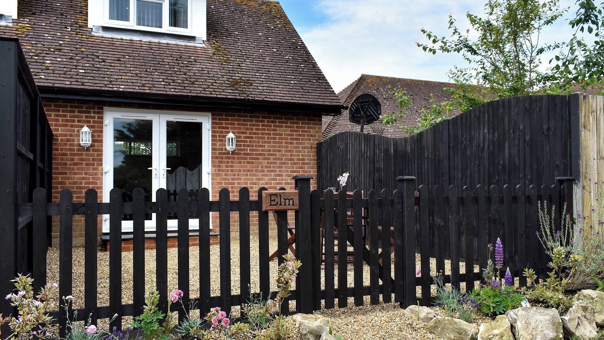 Herne Bay Cottage | 1 bedroom accommodation in Herne Common, near Herne Bay