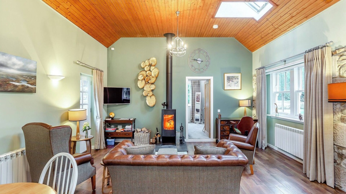 Scaniport Cottage | 1 bedroom accommodation in Scaniport, near Inverness