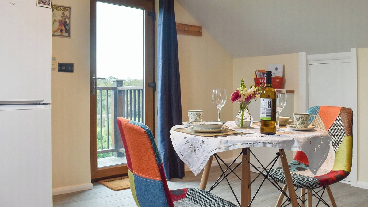 Cowbeech Cottage | 1 bedroom accommodation in Herstmonceux, near Hailsham