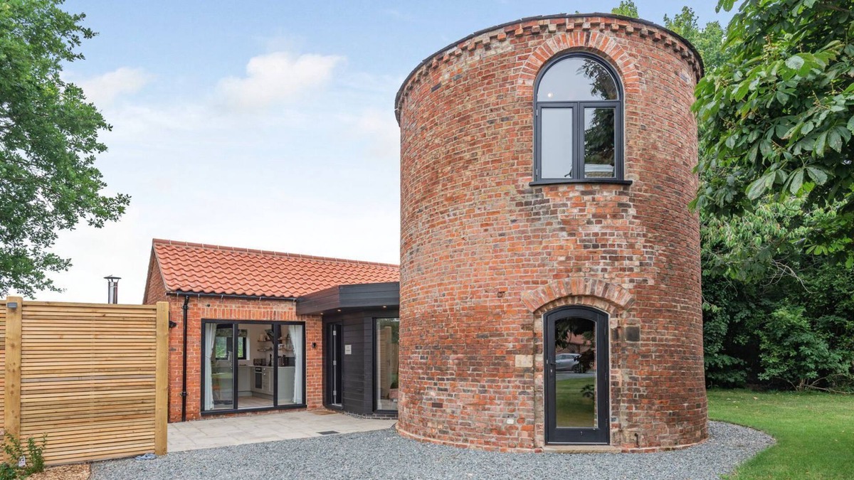 Frampton Cottage | 1 bedroom accommodation in Thornton Le Fen, near Boston