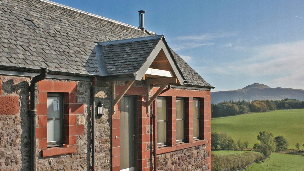Perth Cottage | 1 bedroom accommodation in Glenfarg