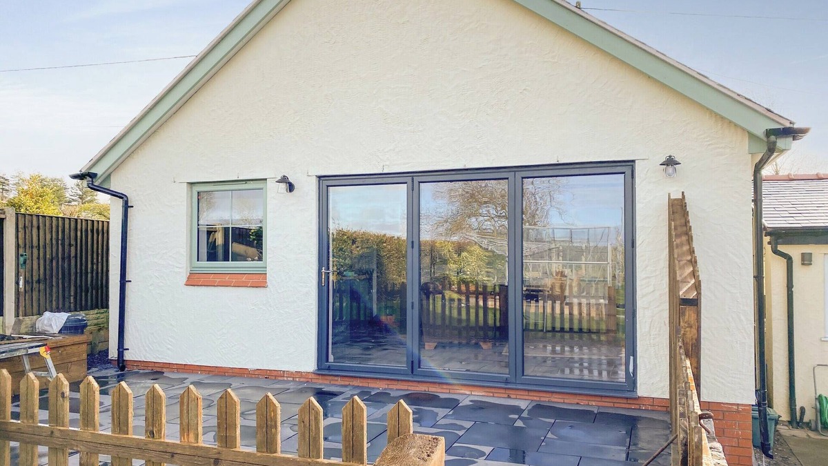 Lloc Cottage | 1 bedroom accommodation in Lloc, near Holywell