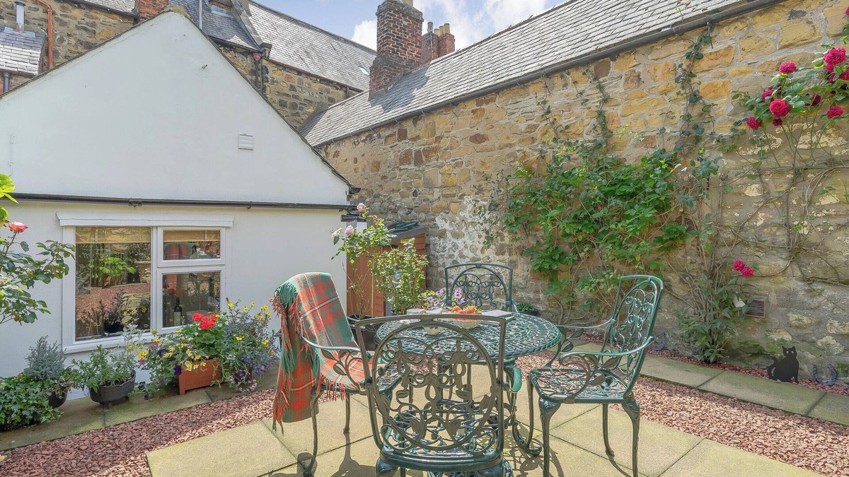 South Charlton Cottage | 1 bedroom accommodation in Alnwick