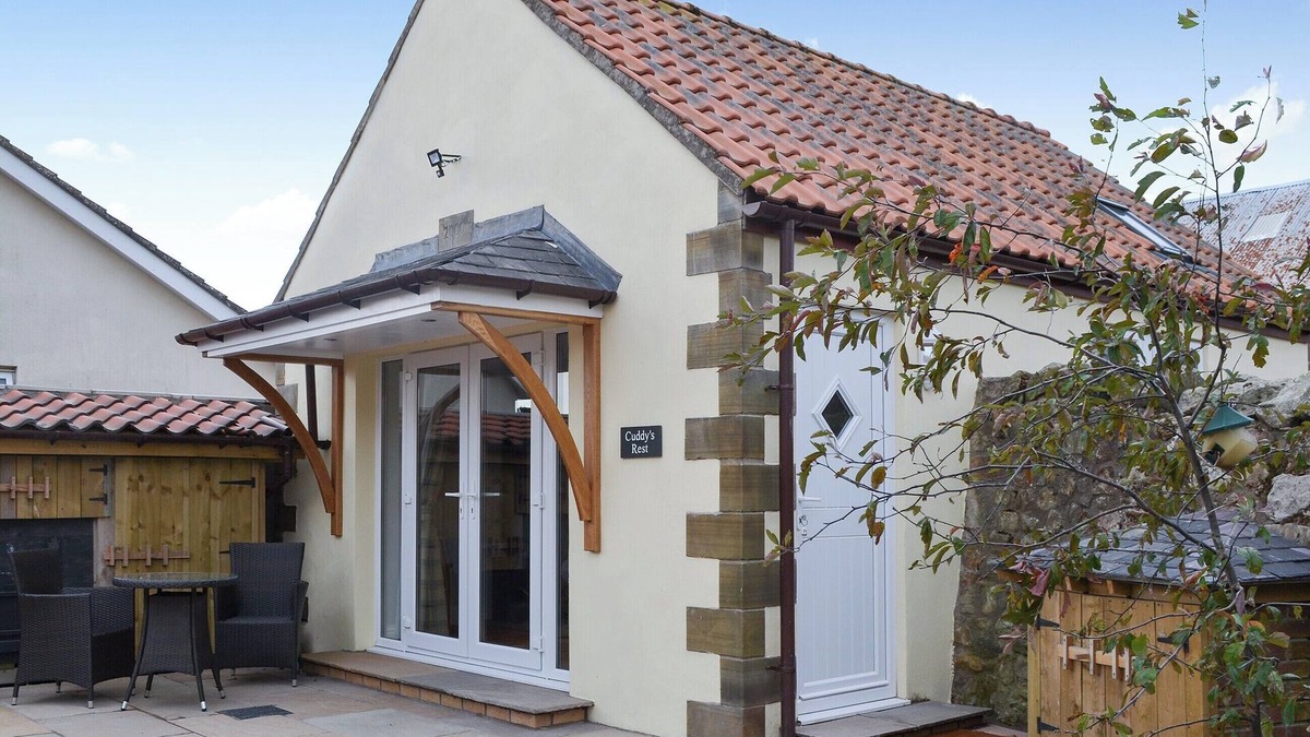 Belford Cottage | 1 bedroom accommodation in Belford, near Bamburgh