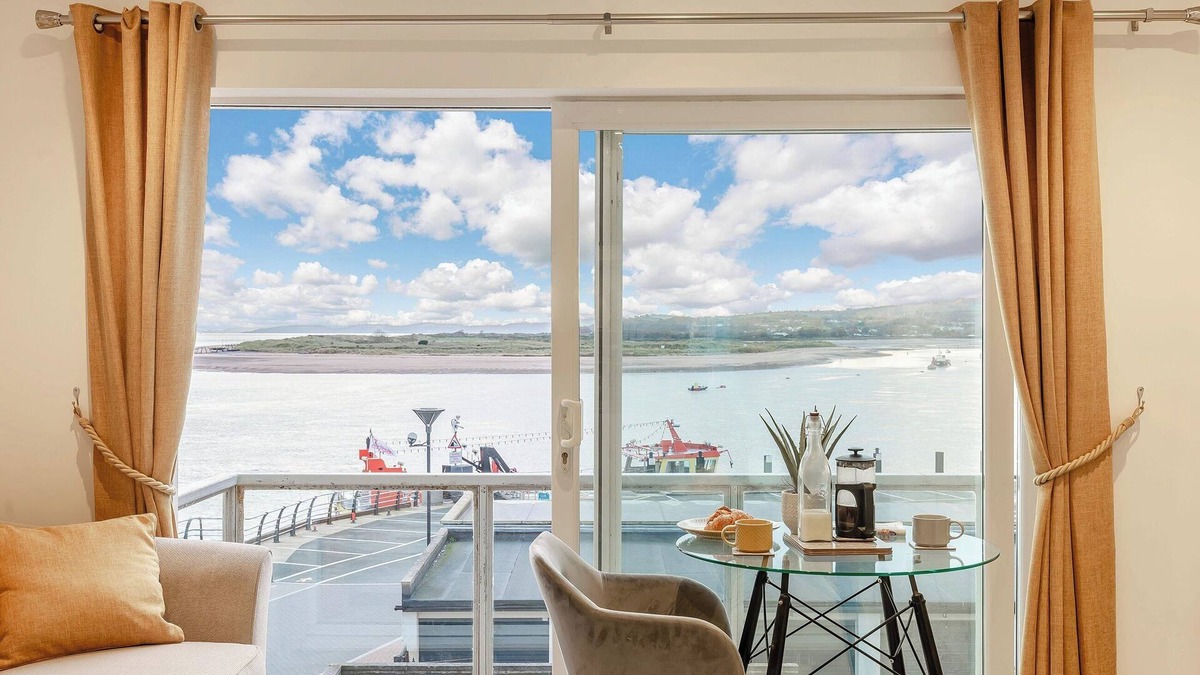 Exmouth Cottage | 1 bedroom accommodation in Exmouth