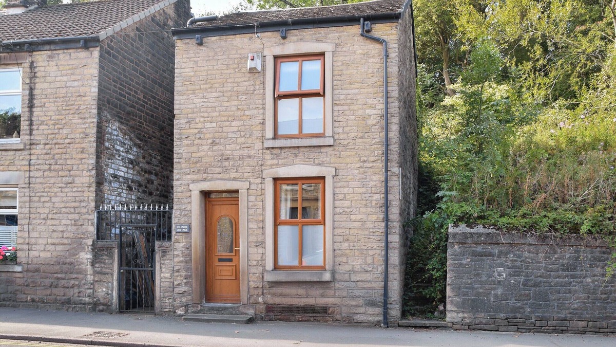 Padfield Cottage | 1 bedroom accommodation in Glossop