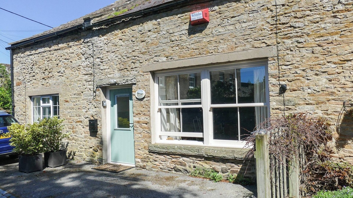 Redmire Cottage | 1 bedroom accommodation in Redmire, near Leyburn
